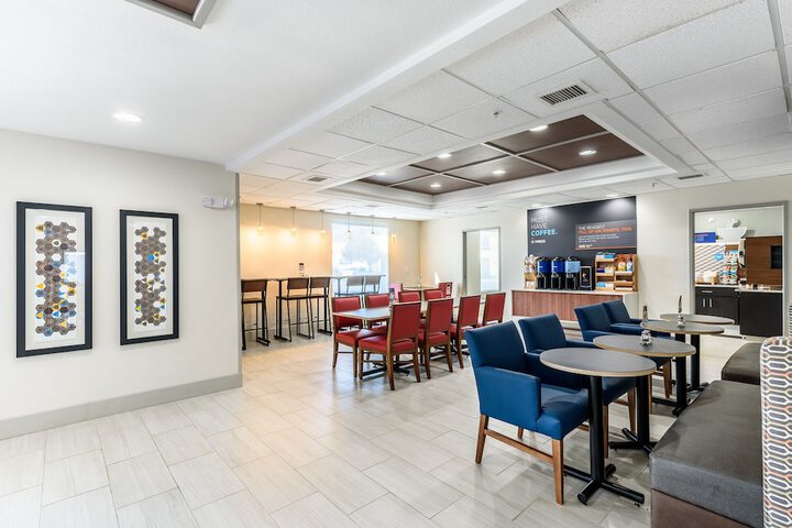 Holiday Inn Express Hotel & Suites Bastrop by IHG