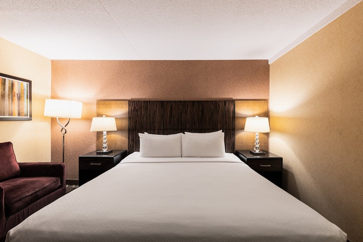 Room 42 of 61
