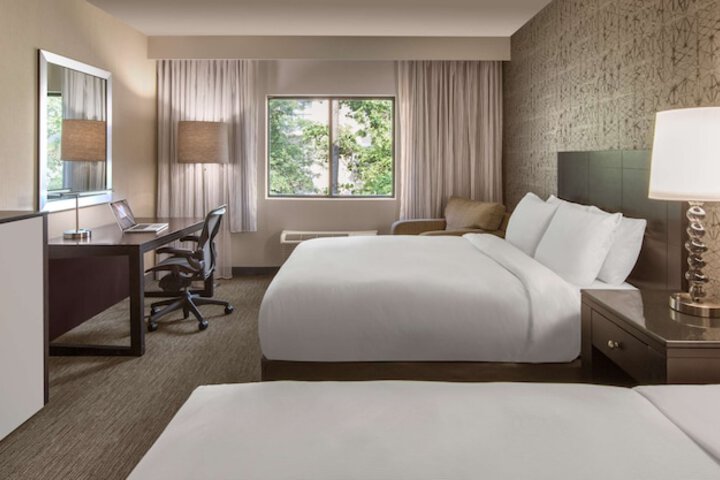 Room 20 of 37