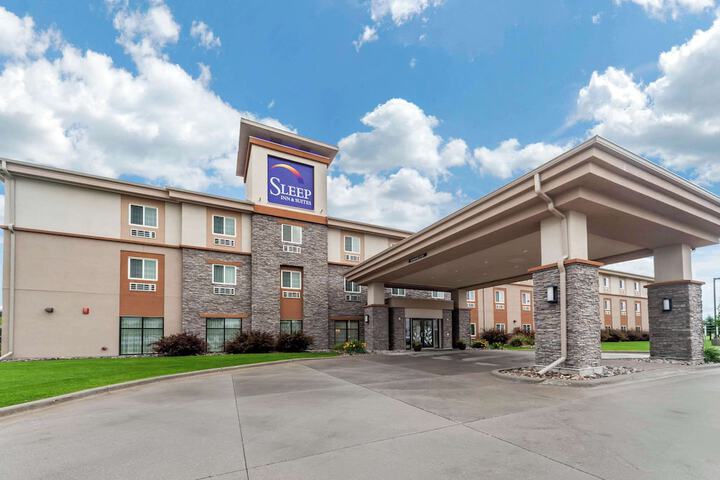 Hotel 2 of 48