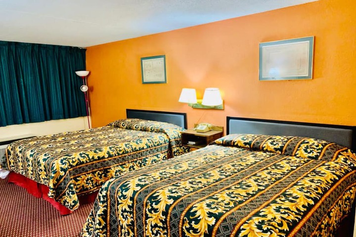 Room 14 of 50