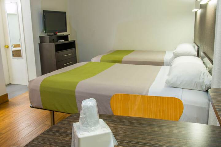Room 19 of 34
