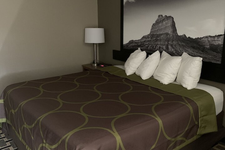 Room 34 of 60