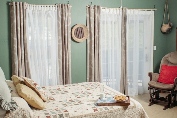 Room 33 of 90