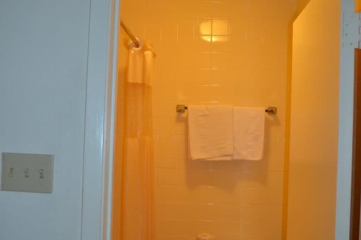 Room 14 of 14