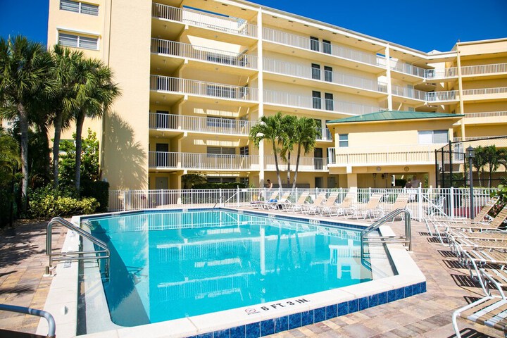 Pool 2 of 15
