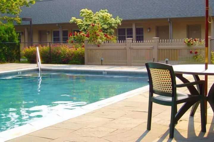 Pool 4 of 33