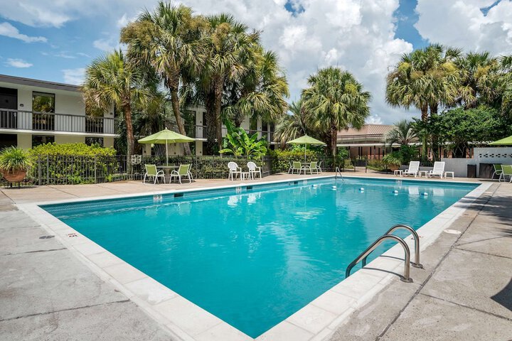 Pool 4 of 45