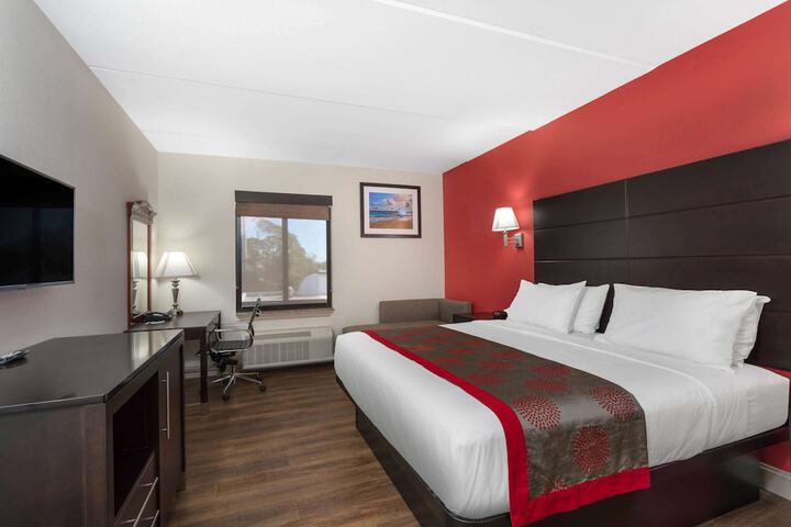 Room 16 of 34