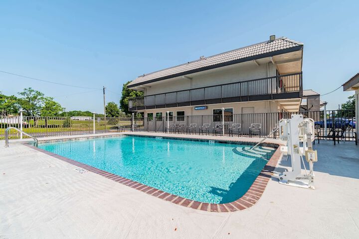 Pool 3 of 22