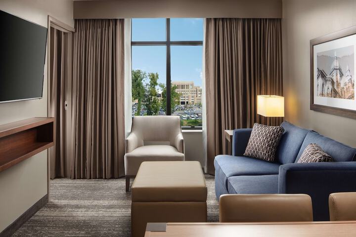 Embassy Suites by Hilton South Bend at Notre Dame