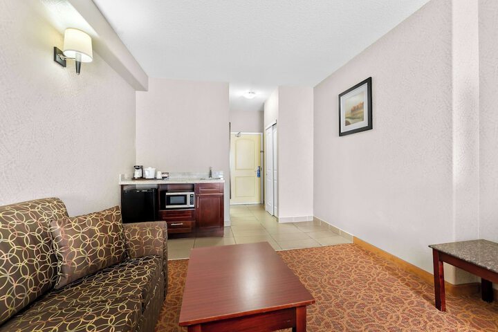 Room 43 of 50