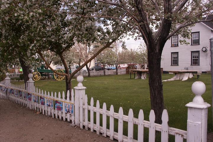 Property Grounds 41 of 44