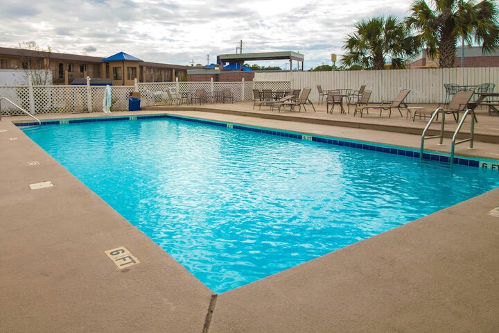 Pool 3 of 34