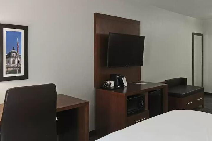 Room 14 of 26
