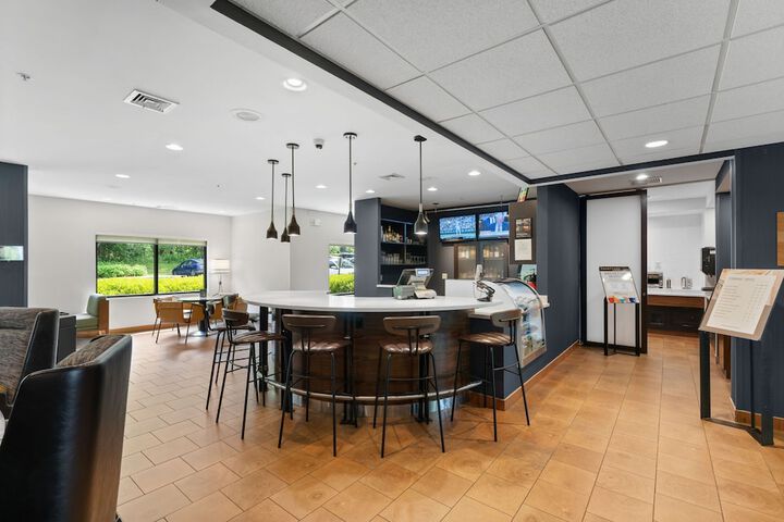 Courtyard by Marriott Burlington Williston