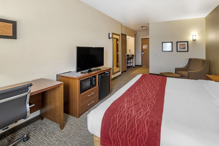 The Atrium Hotel
