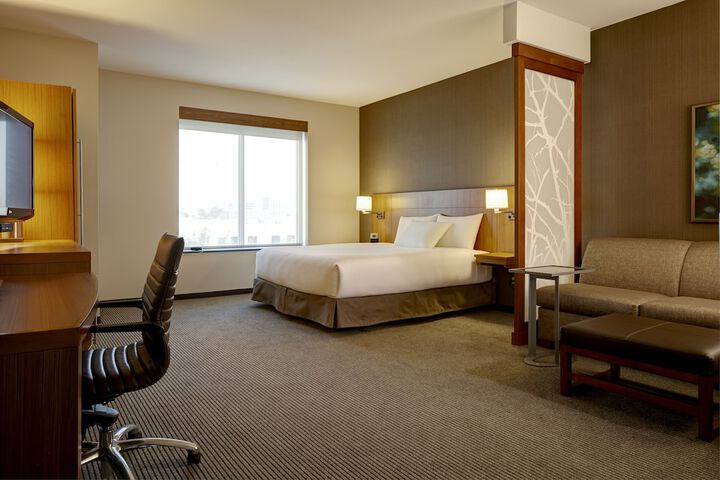 Room 14 of 25