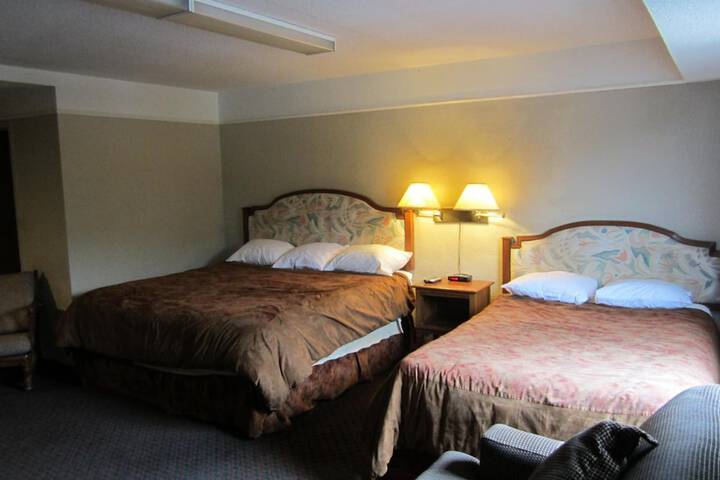 Room 50 of 68
