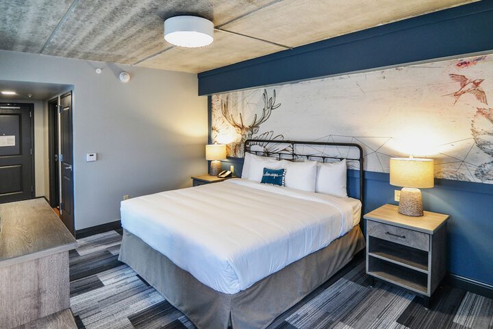 Room 20 of 33