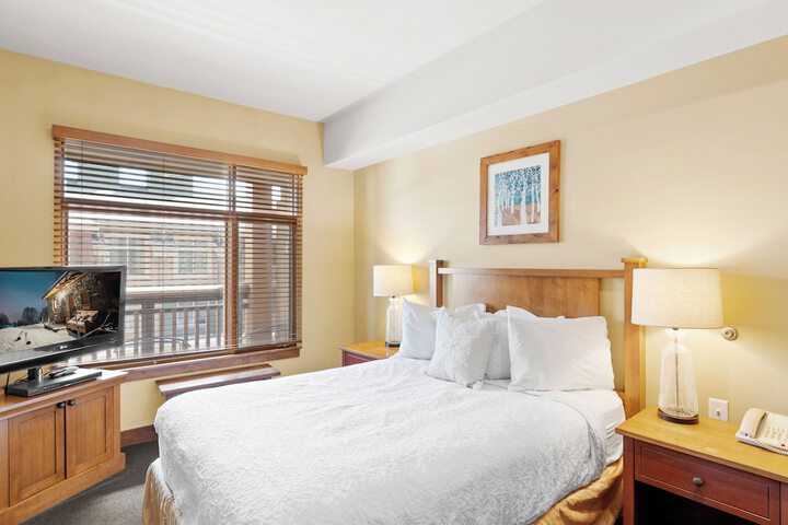 Room 148 of 261