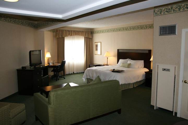Room 33 of 55