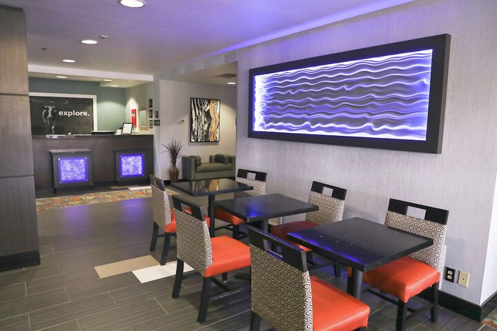Hotel Interior 6 of 26