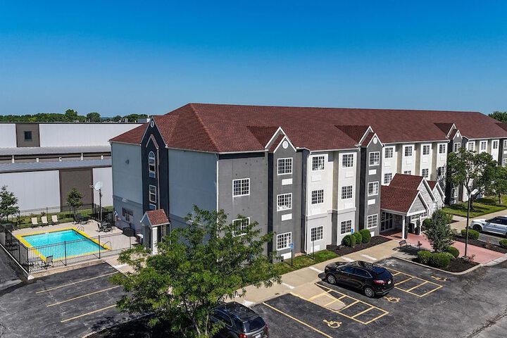 Sonesta Essential Hotels & Suites Kansas City / Blue Springs