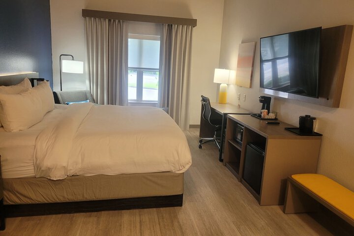 Comfort Inn & Suites Dothan Northside Plaza