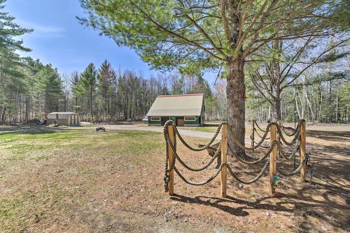 6 Mi to Shingleton: Manistique Home w / Yard!