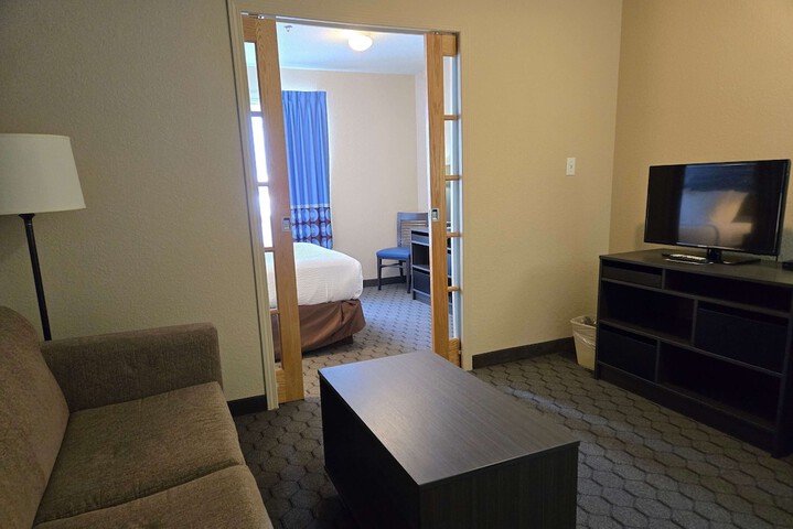 Room 43 of 67
