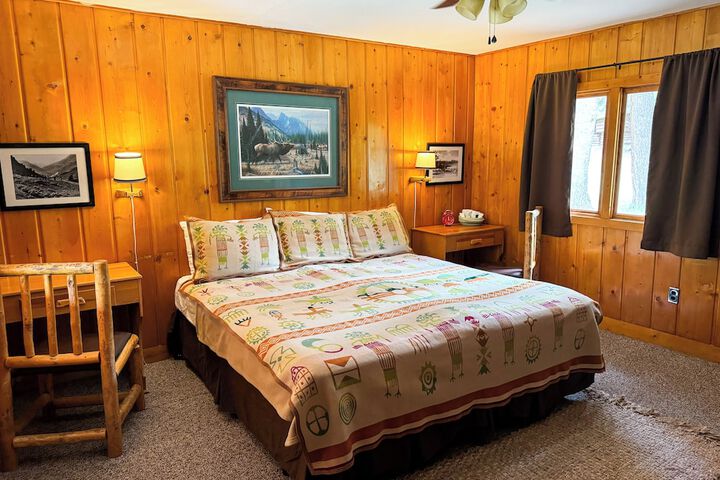 Room 8 of 10