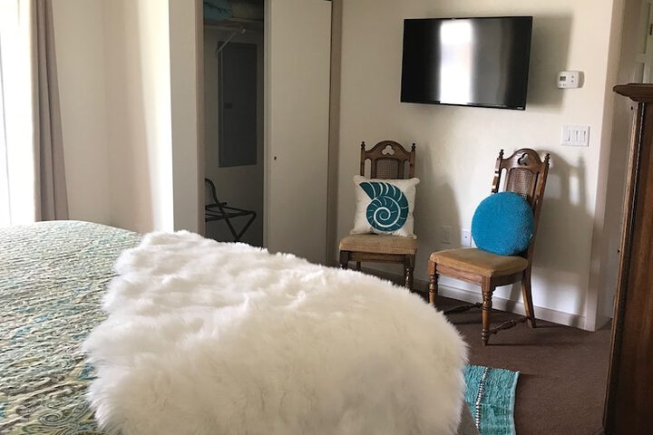 Room 61 of 128