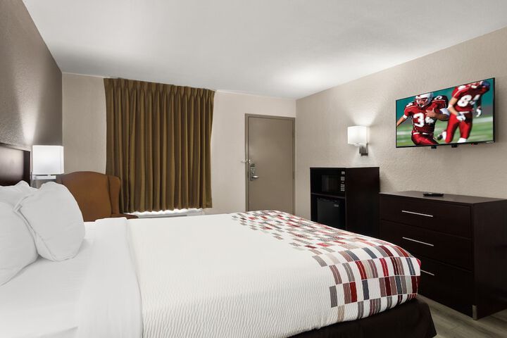 Room 18 of 37