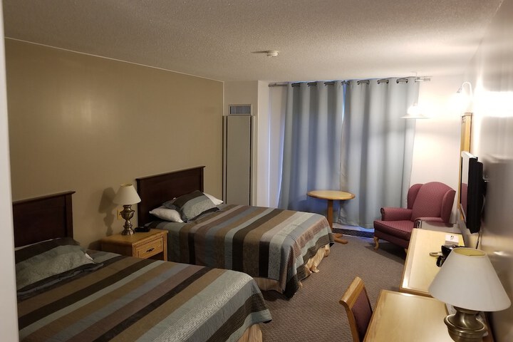 Room 68 of 82