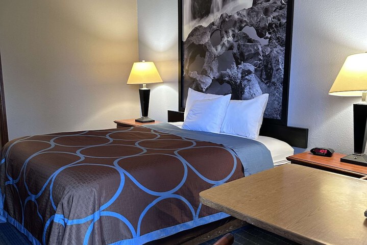 Room 45 of 50