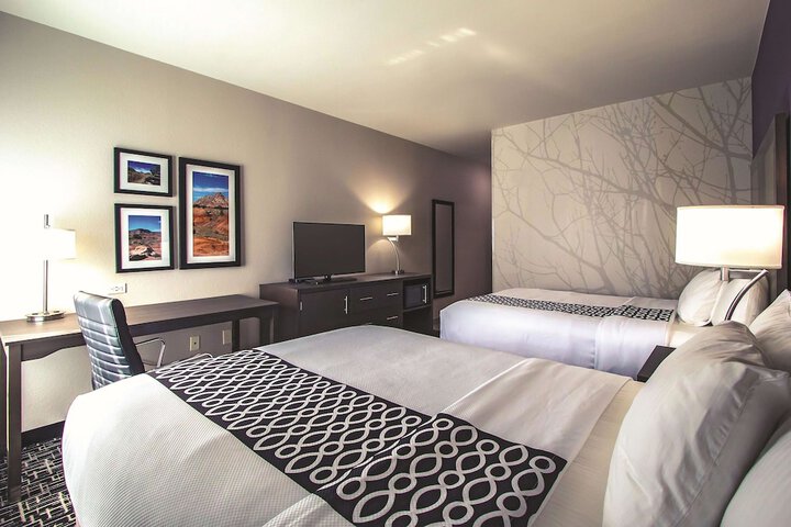 Room 50 of 78