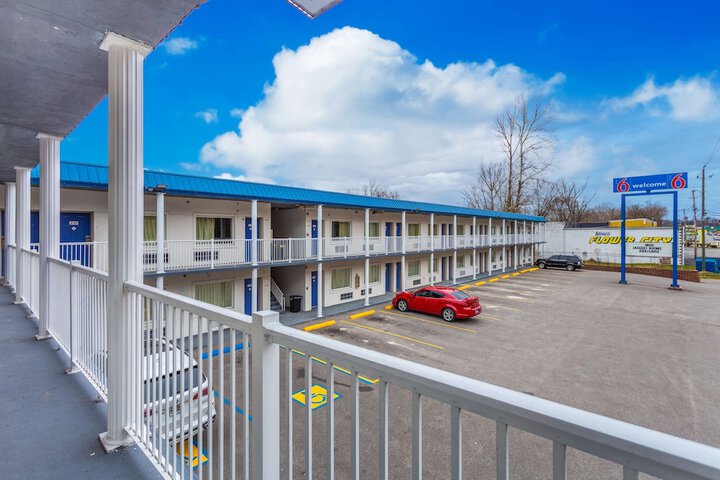 Motel 6 Huntington WV