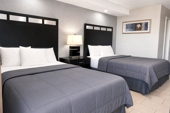 Paradise Inn