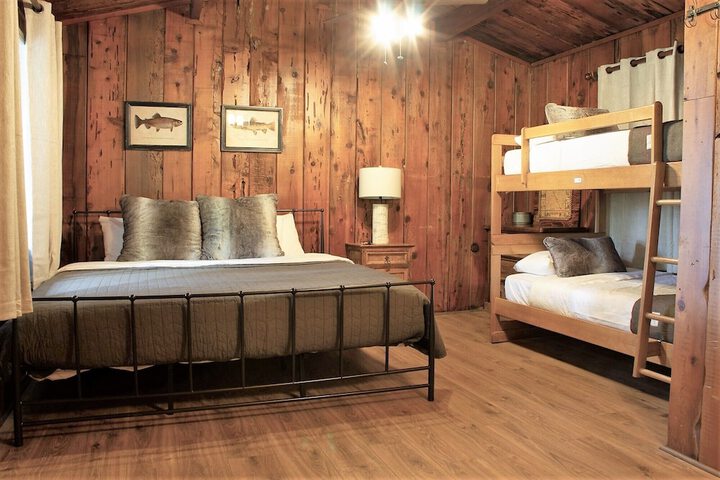 Room 18 of 24