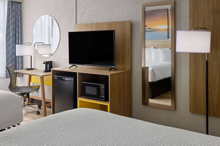 Room 19 of 56
