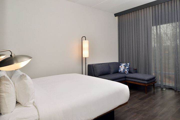 Courtyard by Marriott Raleigh Cary Crossroads