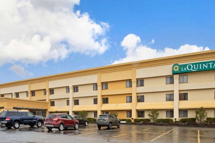 Hotel 2 of 30