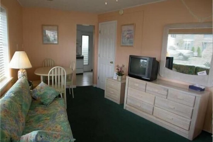 Room 33 of 37