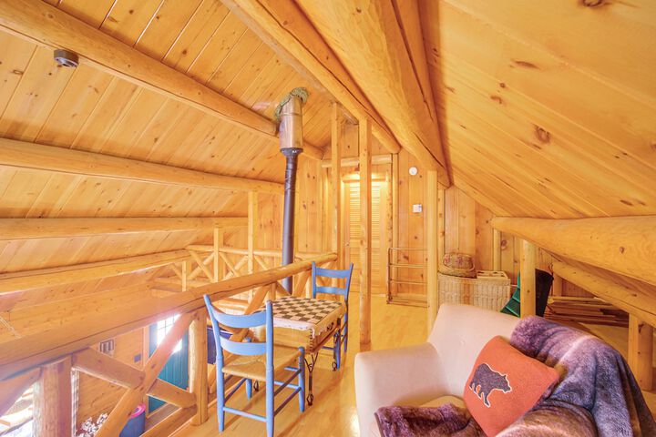 Andover Cabin Retreat w / Hot Tub & Fireplace!