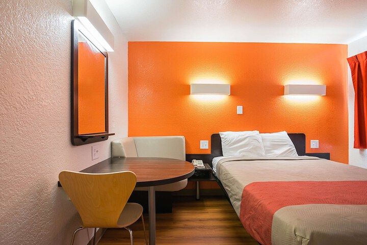 Room 45 of 57