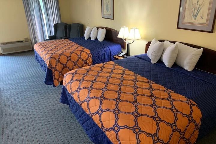 Room 14 of 16