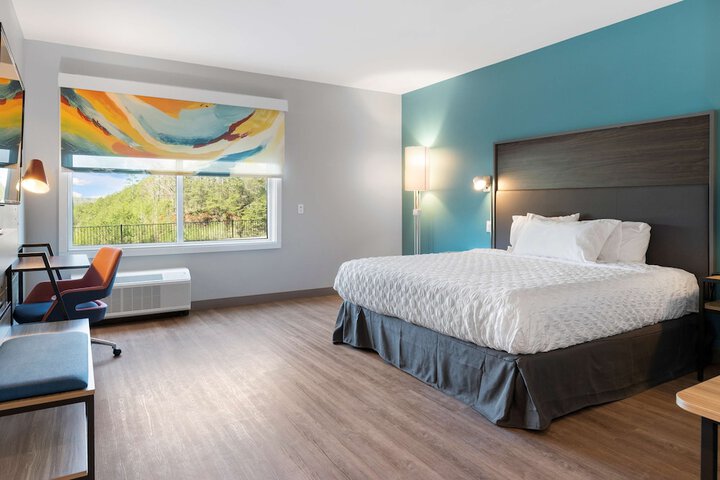 Room 42 of 64