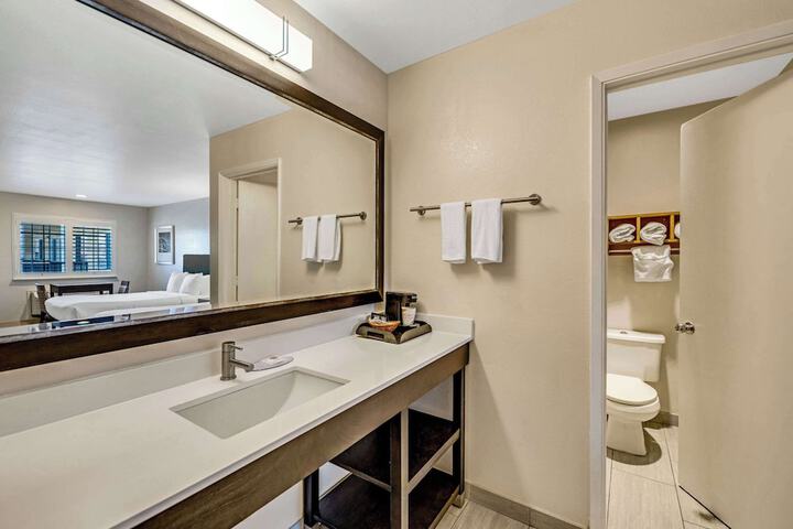 Room 21 of 44
