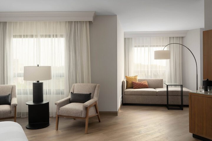 Room 16 of 45
